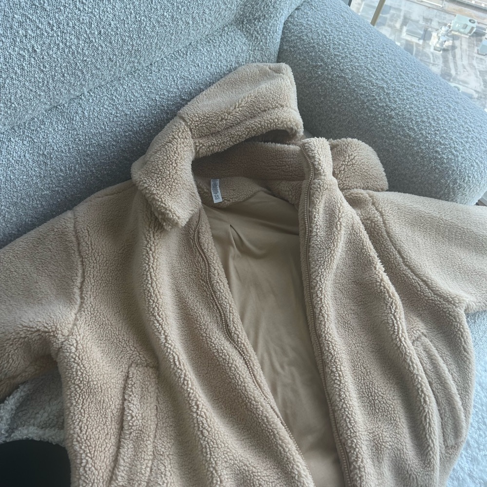 Alo oversized fur jacket w removable hood